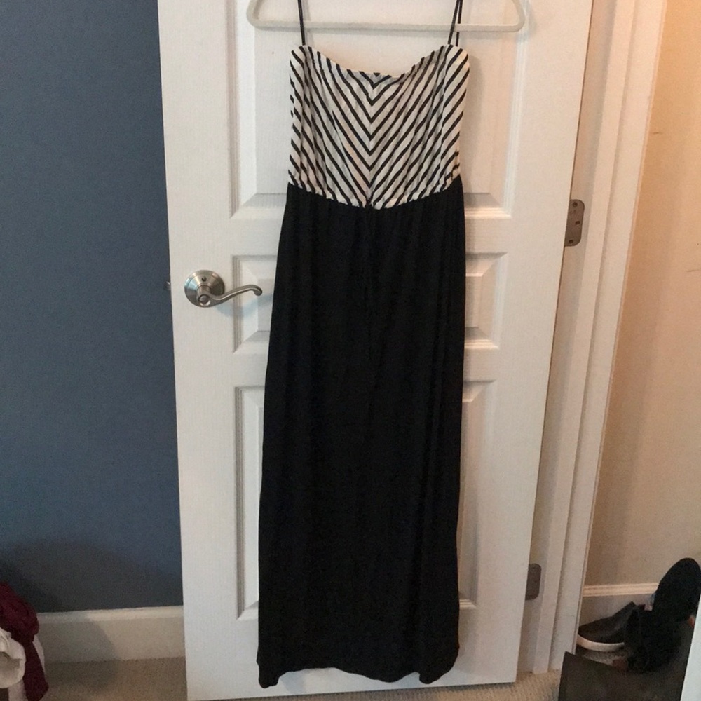 Forever 21 Black/Stripe Maxi Dress